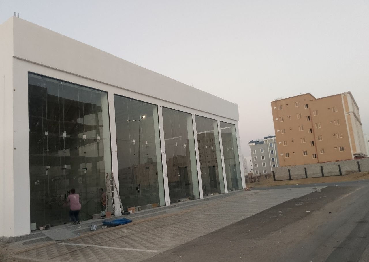 معلم تركيب وزجاج سكريت في جدة | 0559949036 كيلون جلاس