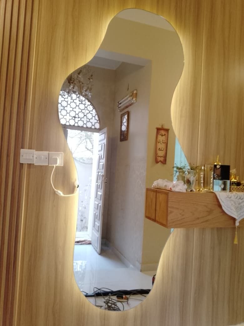 أعمال المرايا والـ LED